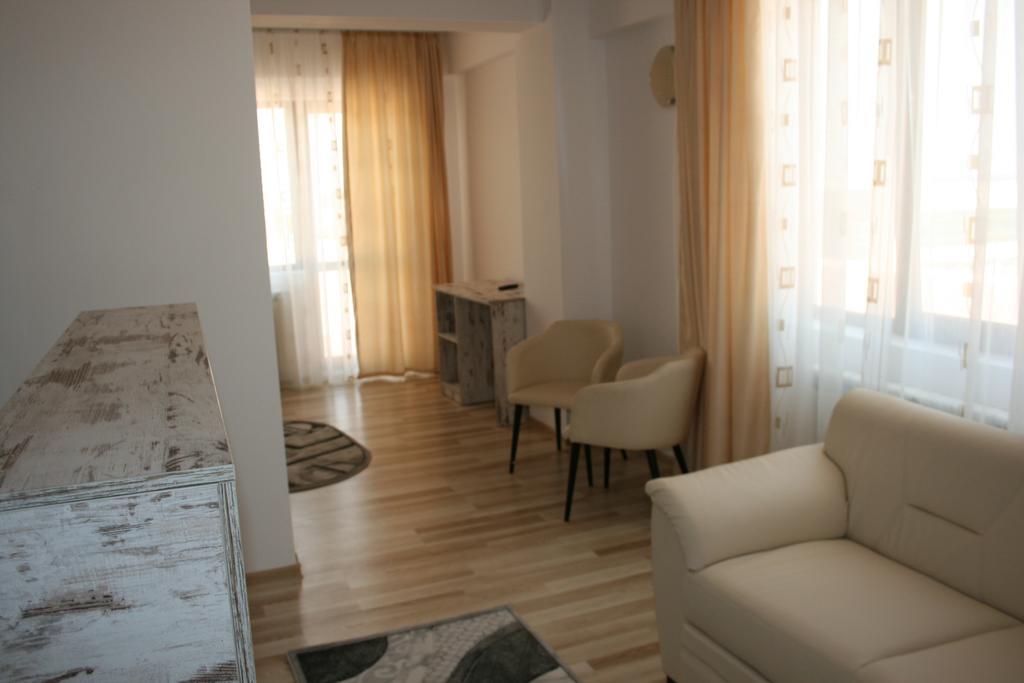 Hotel Mihaela Mamaia Quarto foto